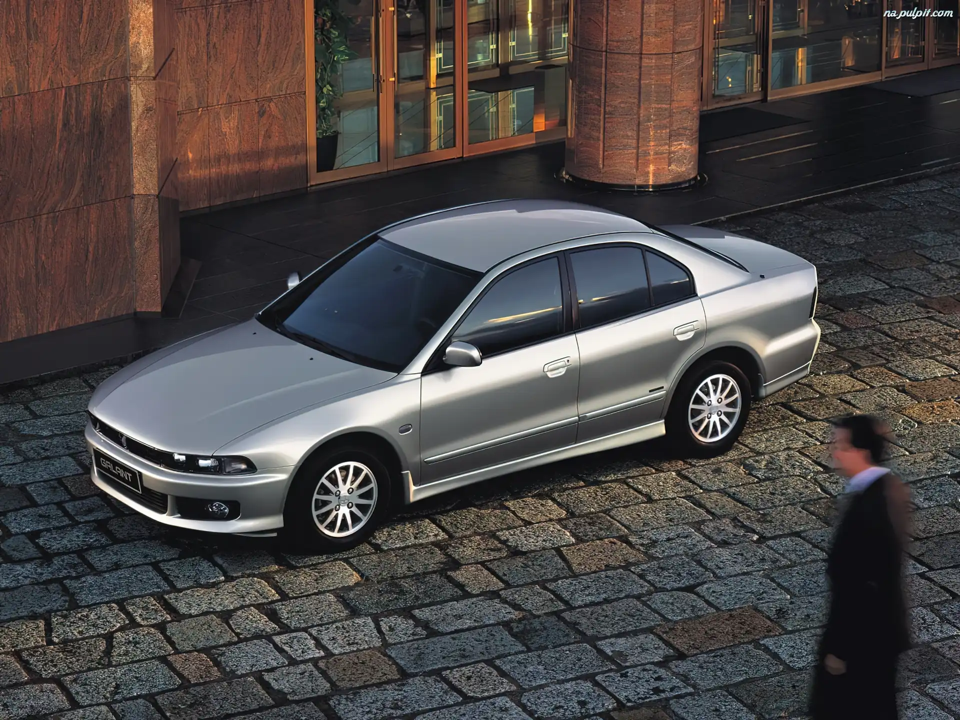 Mitsubishi Galant